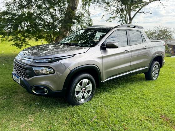 FIAT TORO 1.8 16V EVO FLEX FREEDOM AT6 FIAT TORO 1.8 16V EVO FLEX FREEDOM AT6